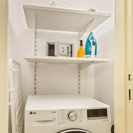 Ultra-central Square Apartment Bucharest