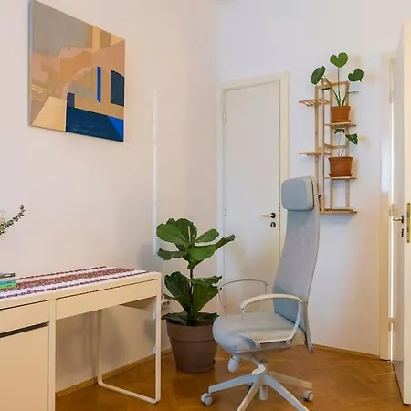 Ultra-central Square * Bucharest